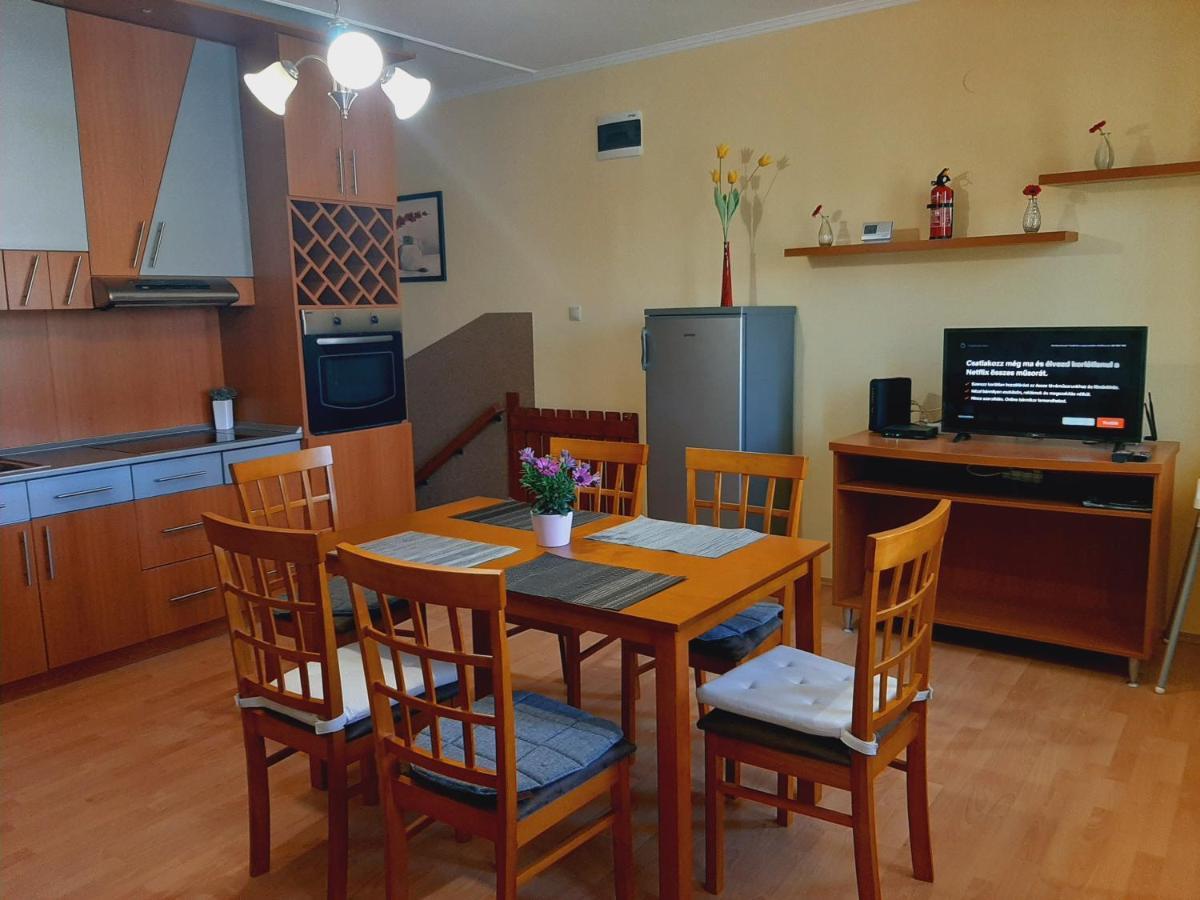 Aqua Apartman Gyula Dış mekan fotoğraf
